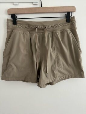 lululemon dance studio high rise 3.5” short
